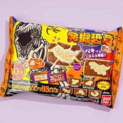 Bandai Halloween Dinosaur Excavation Chocolate