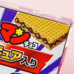 Jujutsu Kaisen x Bikkuriman Choco Wafer With Figure