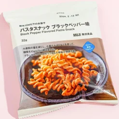 MUJI Black Pepper Flavored Pasta Snack