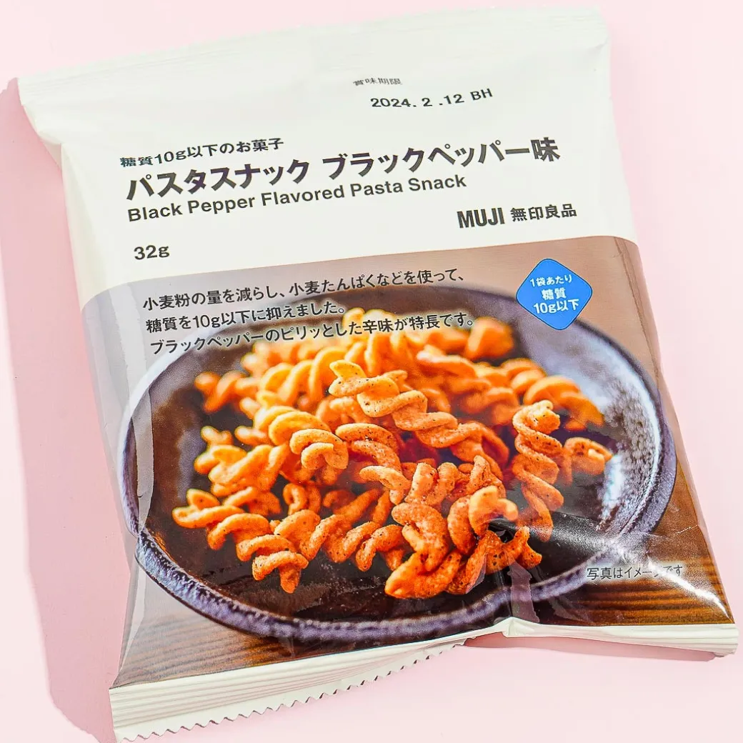 MUJI Black Pepper Flavored Pasta Snack