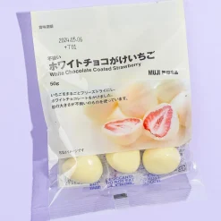 MUJI White Chocolate Coated Strawberry