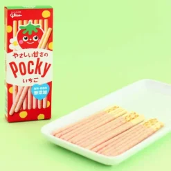 Pocky Biscuit Sticks - Natural Strawberry Ichigo