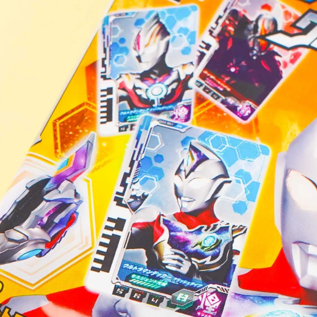Ultraman Decker Ultra Dimension Card Vol. 1 With Wafer